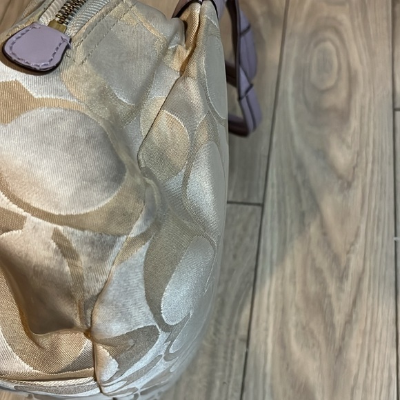 Coach Signatue Lexi Satchel - Picture 8 of 15